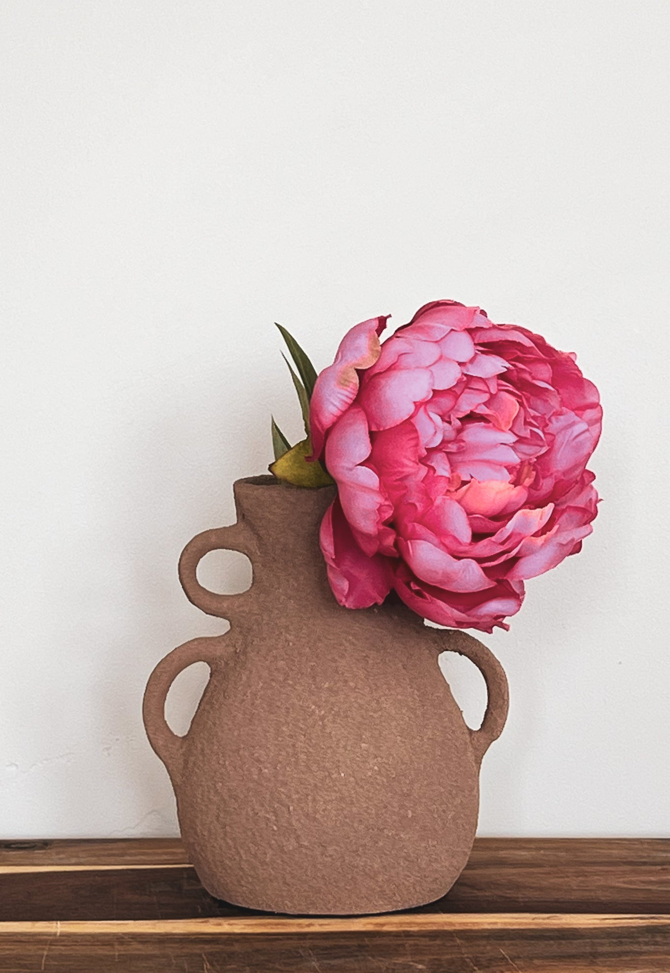 double-handled-vase-terracotta-modern-organic-home-decor