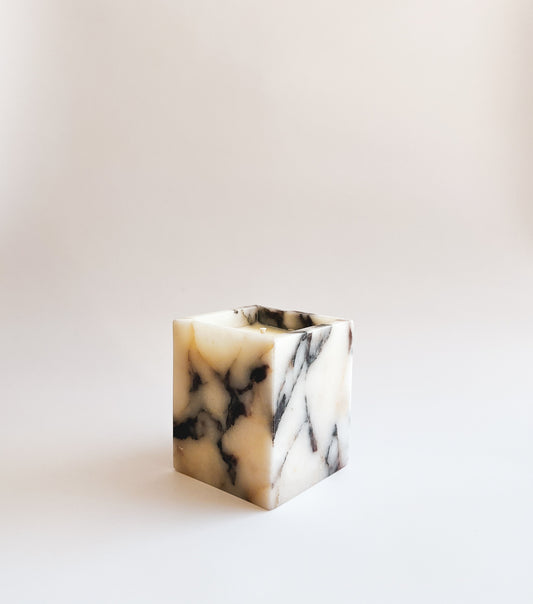 scented-candle-marble-home-decor
