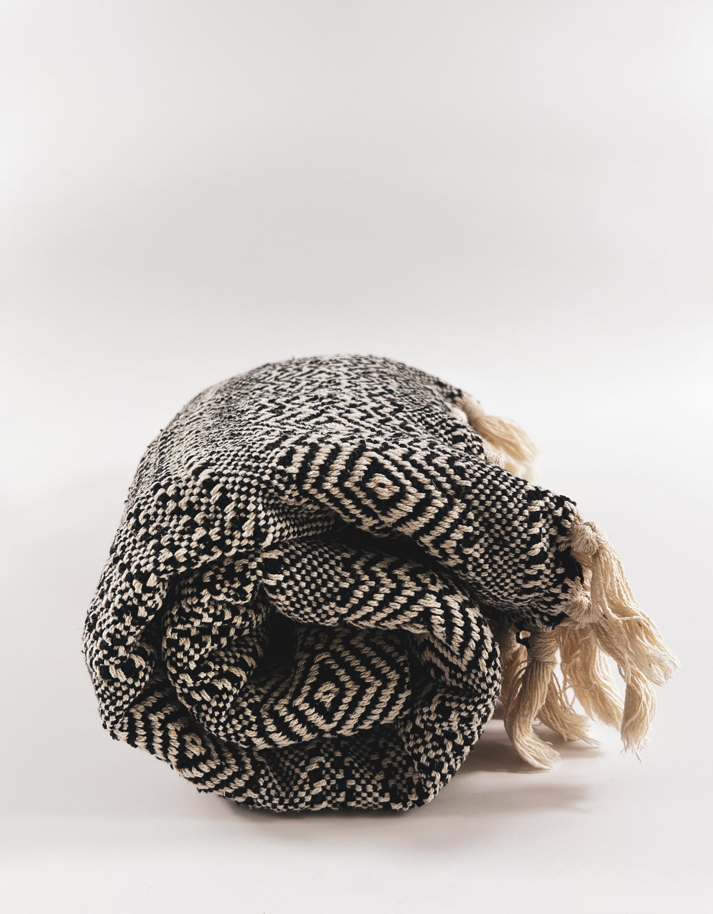 throw-blanket-for-home-tribal-pattern