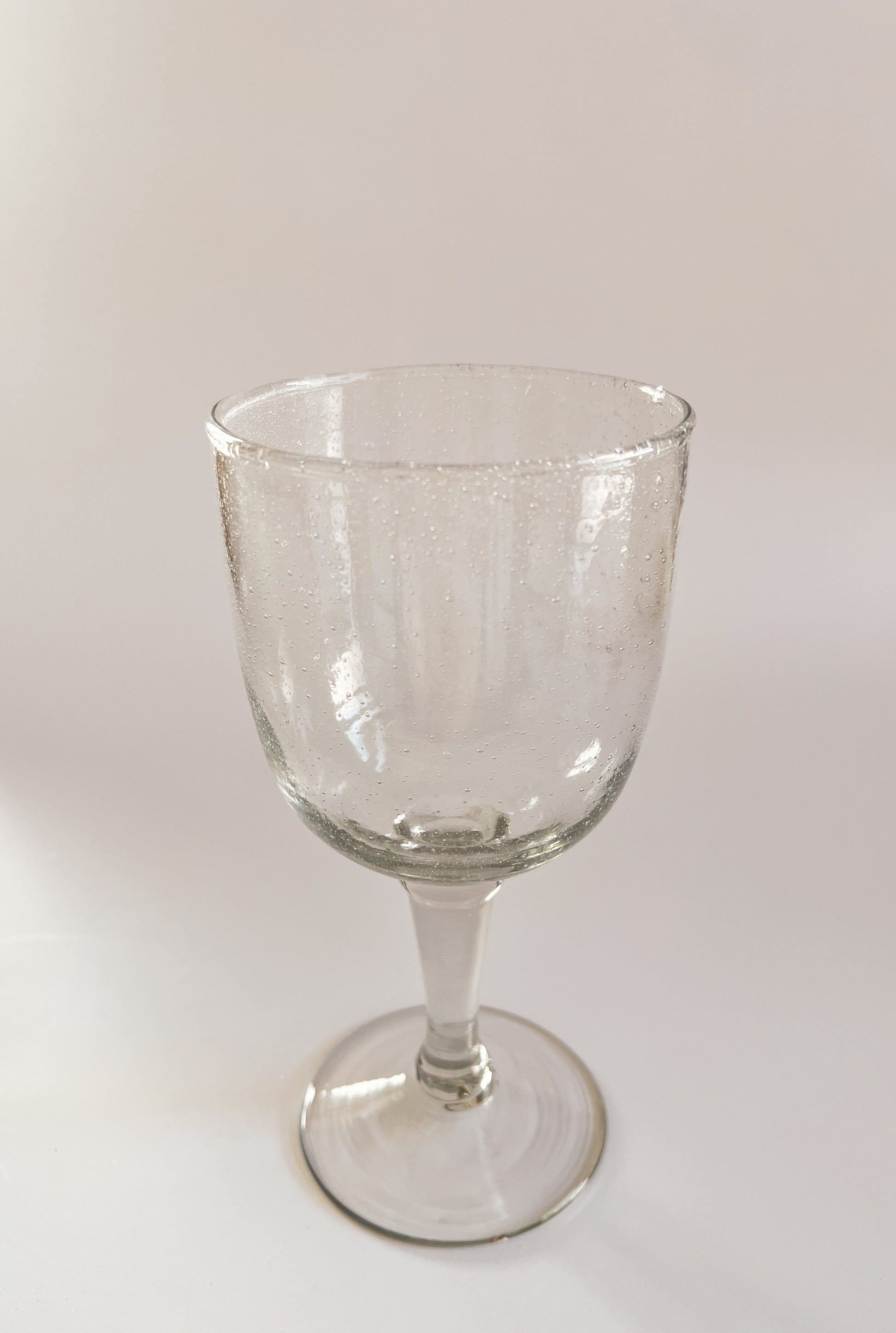 handmade-drinking-wine-glass-goblet-dining-tableware