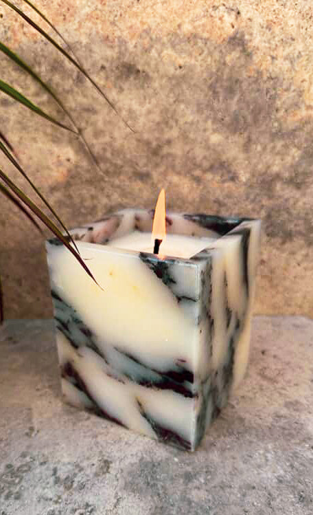 scented-candle-marble-home-decor