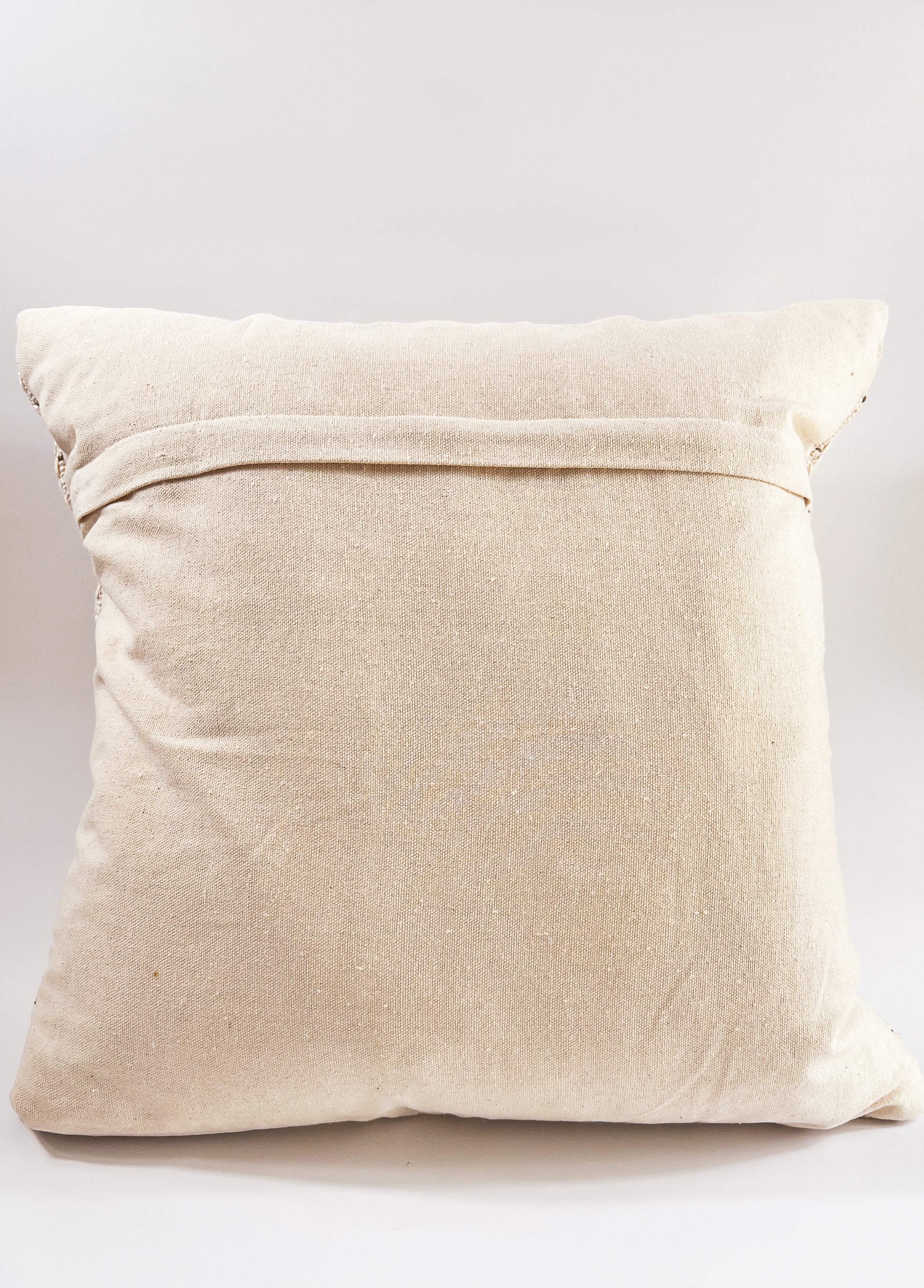 throw-pillow-modern-neutral-home-decor